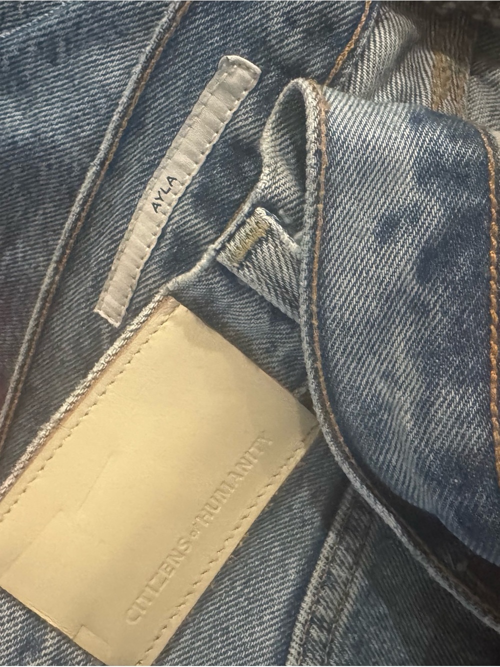 Citizens Of Humanity Ayla Baggy Jeans in Gemini Light Blue - Picture 3 of 3